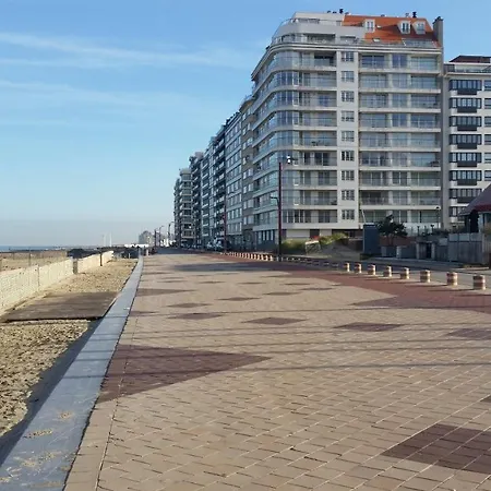 With Sea View And Panoramic View In Apartment *